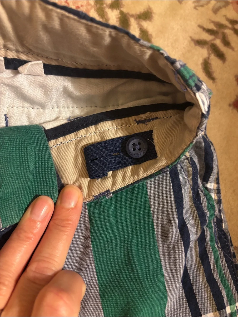 Gap kids Slim Plaid Cargo Boy’s Shorts in Navy & Green